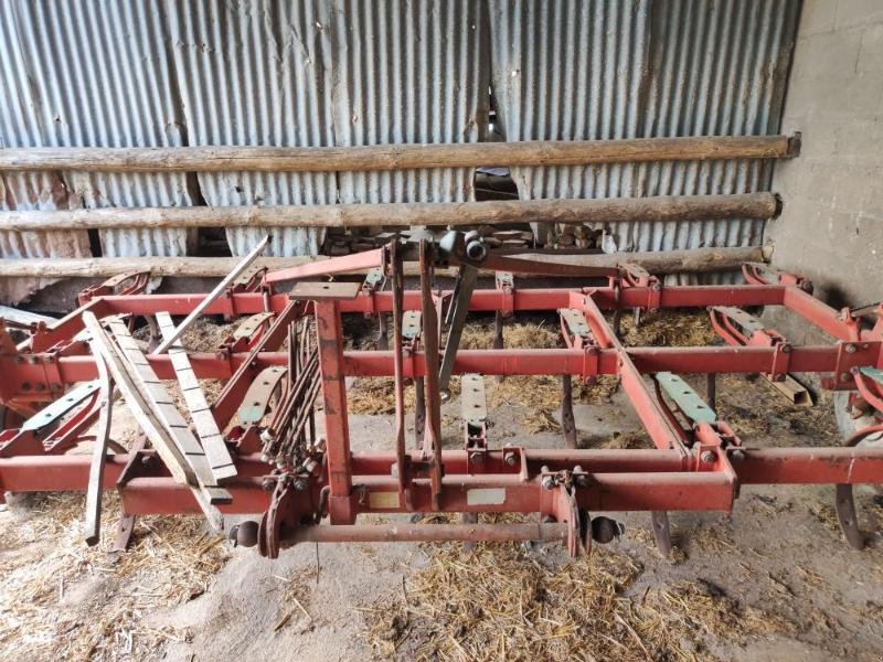 Grubber des Typs Kverneland CHISEL, Gebrauchtmaschine in ANTIGNY