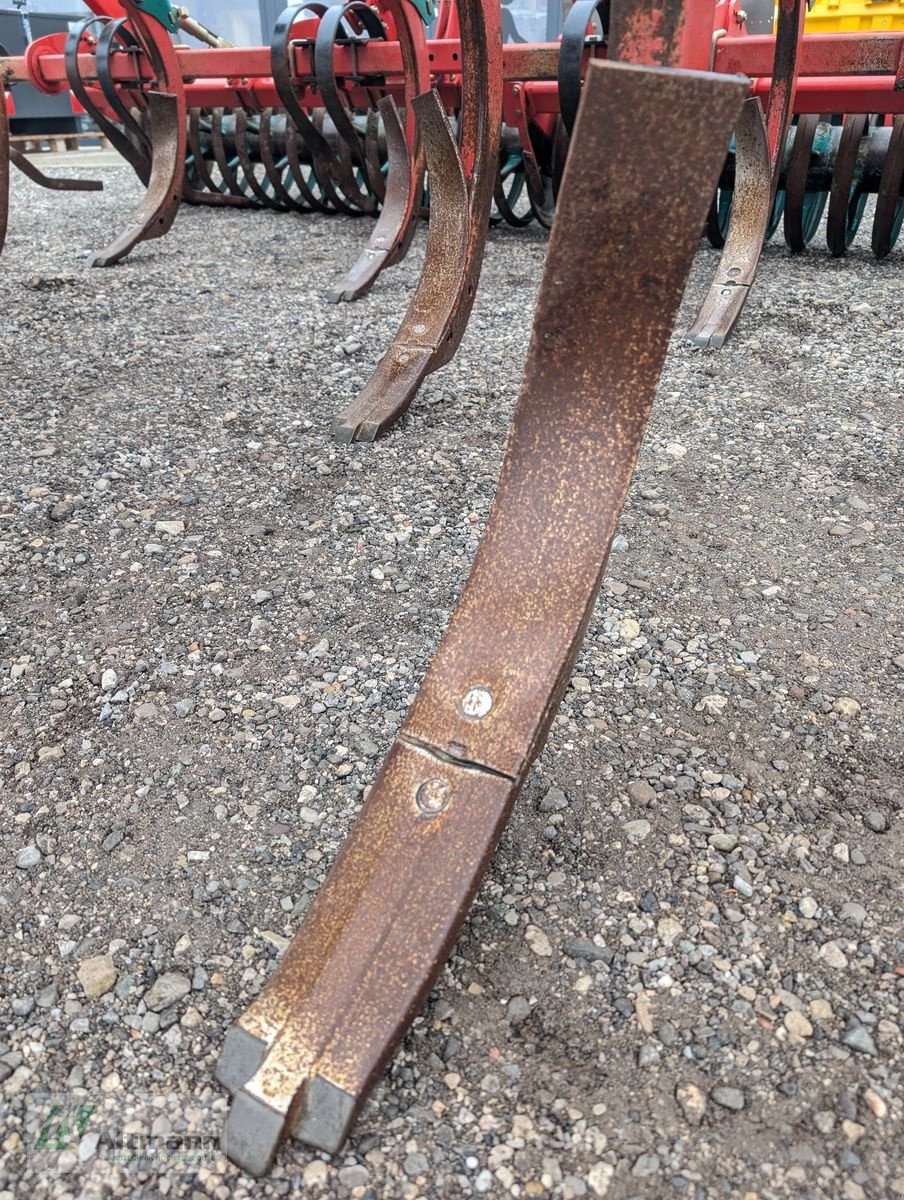 Grubber des Typs Kverneland CLC Pro -classic- 400 - Blattfedersteinsicherung, Gebrauchtmaschine in Lanzenkirchen (Bild 11)