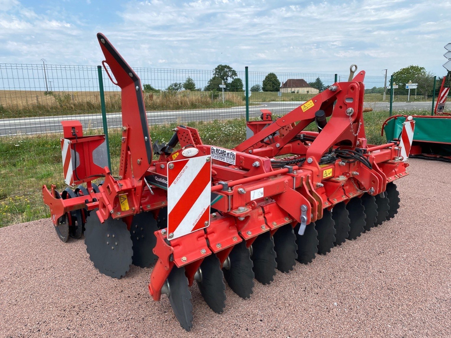 Grubber des Typs Kverneland Déchaumeur à disques QUALIDISC 3000 Kverneland, Gebrauchtmaschine in LA SOUTERRAINE (Bild 3)