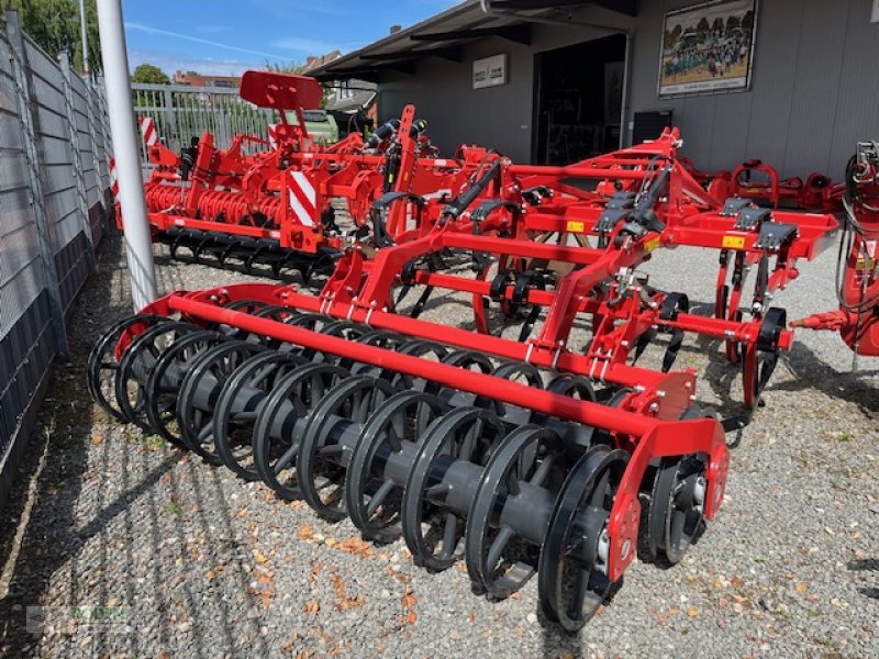 Grubber des Typs Kverneland Enduro 3000 Triflex, Neumaschine in Lensahn (Bild 2)