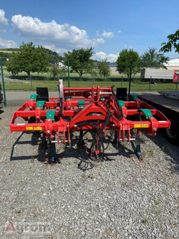 Grubber des Typs Kverneland Enduro 3000, Neumaschine in Thür (Bild 2)