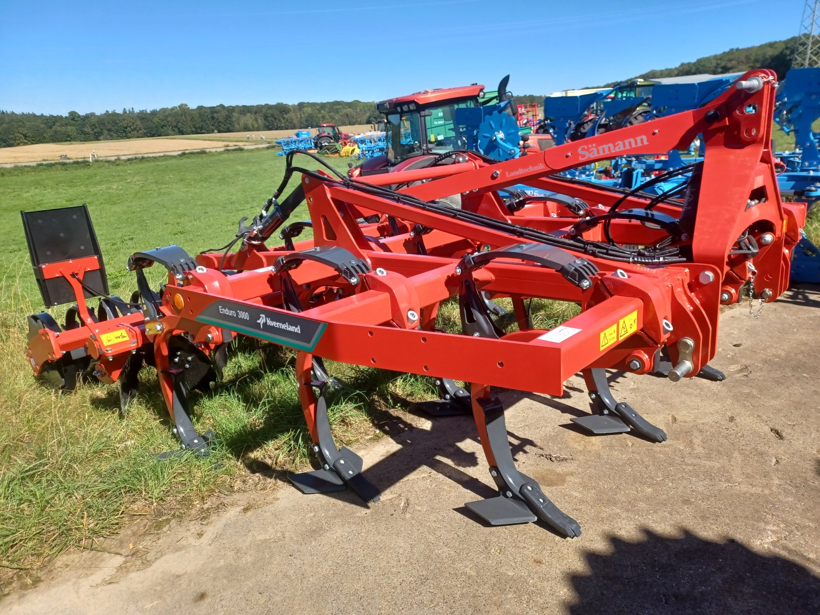 Grubber des Typs Kverneland Enduro 3000, Gebrauchtmaschine in Uffenheim (Bild 2)