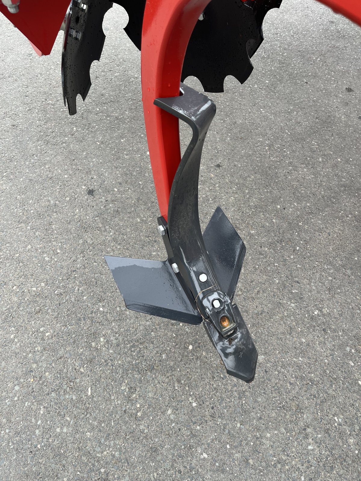 Grubber des Typs Kverneland Enduro 3000, Neumaschine in Hagenbüchach (Bild 4)