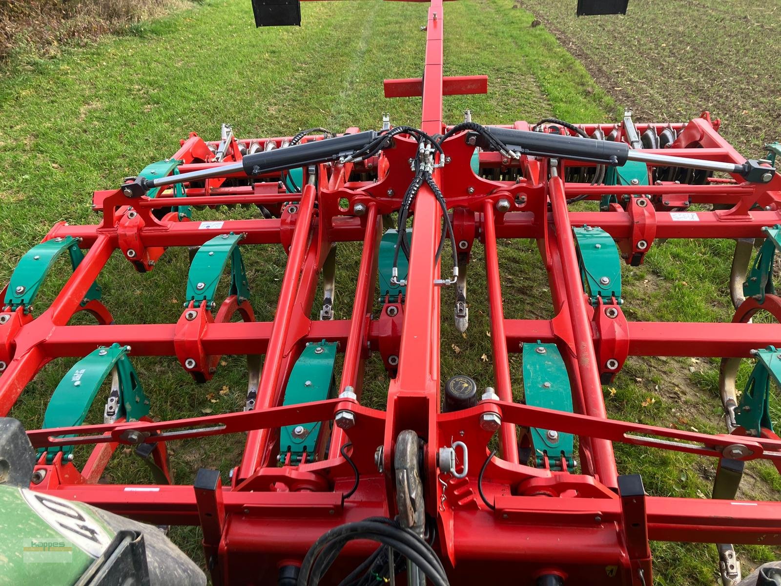 Grubber des Typs Kverneland Enduro 4000, Gebrauchtmaschine in Niederstetten (Bild 2)