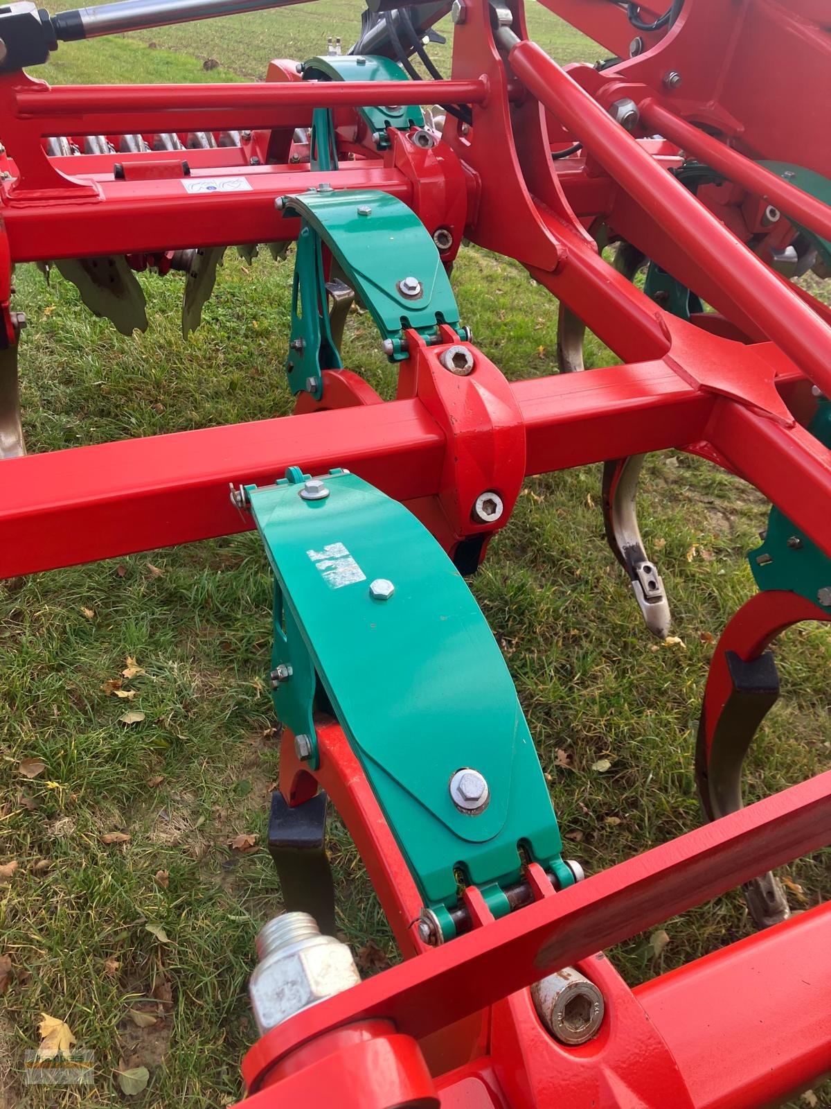 Grubber des Typs Kverneland Enduro 4000, Gebrauchtmaschine in Niederstetten (Bild 5)