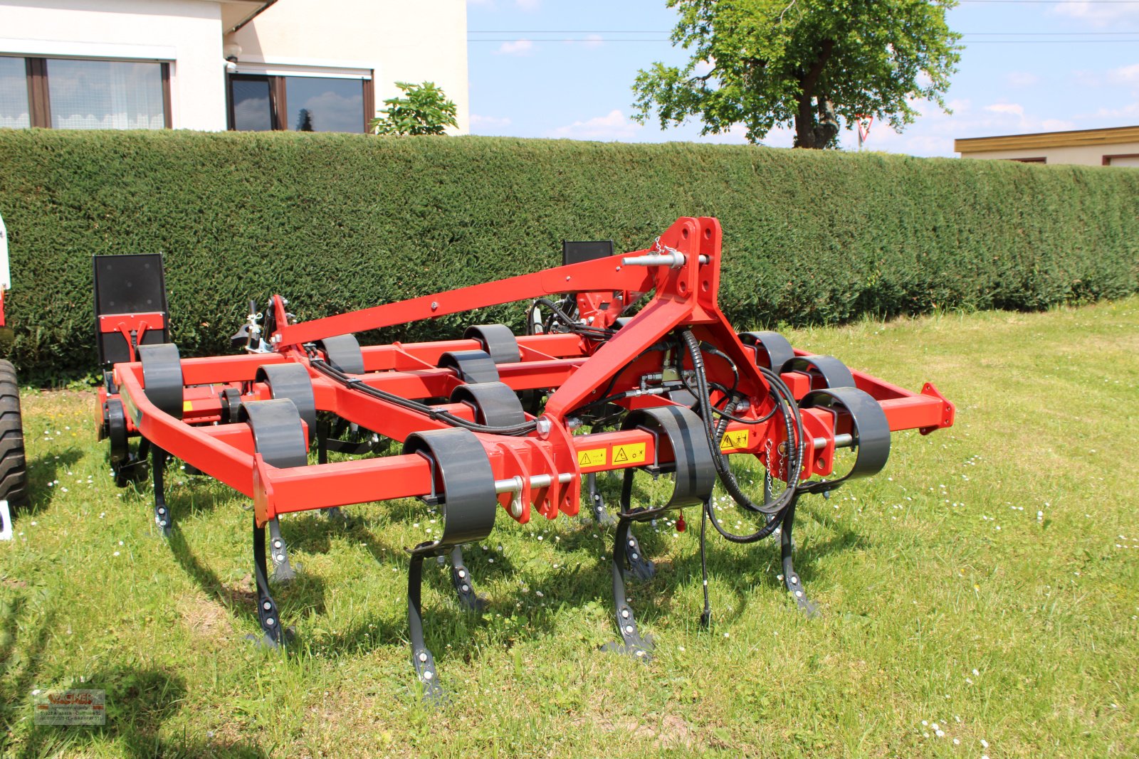 Grubber des Typs Kverneland Turbo 3000, Neumaschine in Ansbach (Bild 1)