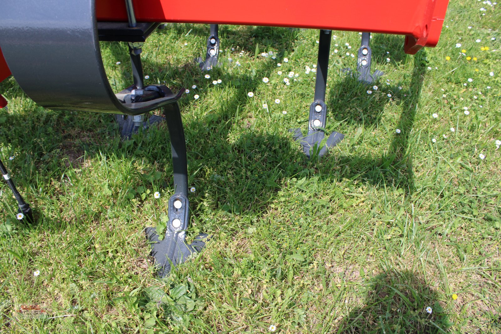 Grubber des Typs Kverneland Turbo 3000, Neumaschine in Ansbach (Bild 4)