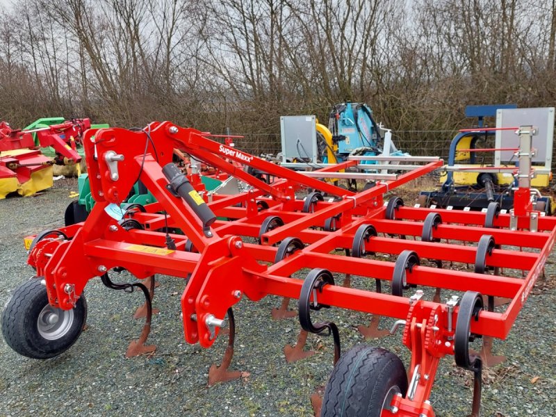 Grubber του τύπου Leichtgrubber Güttler 3 m, Striegel, Gänsefußschar, Stützräder ., Gebrauchtmaschine σε Strem (Φωτογραφία 1)