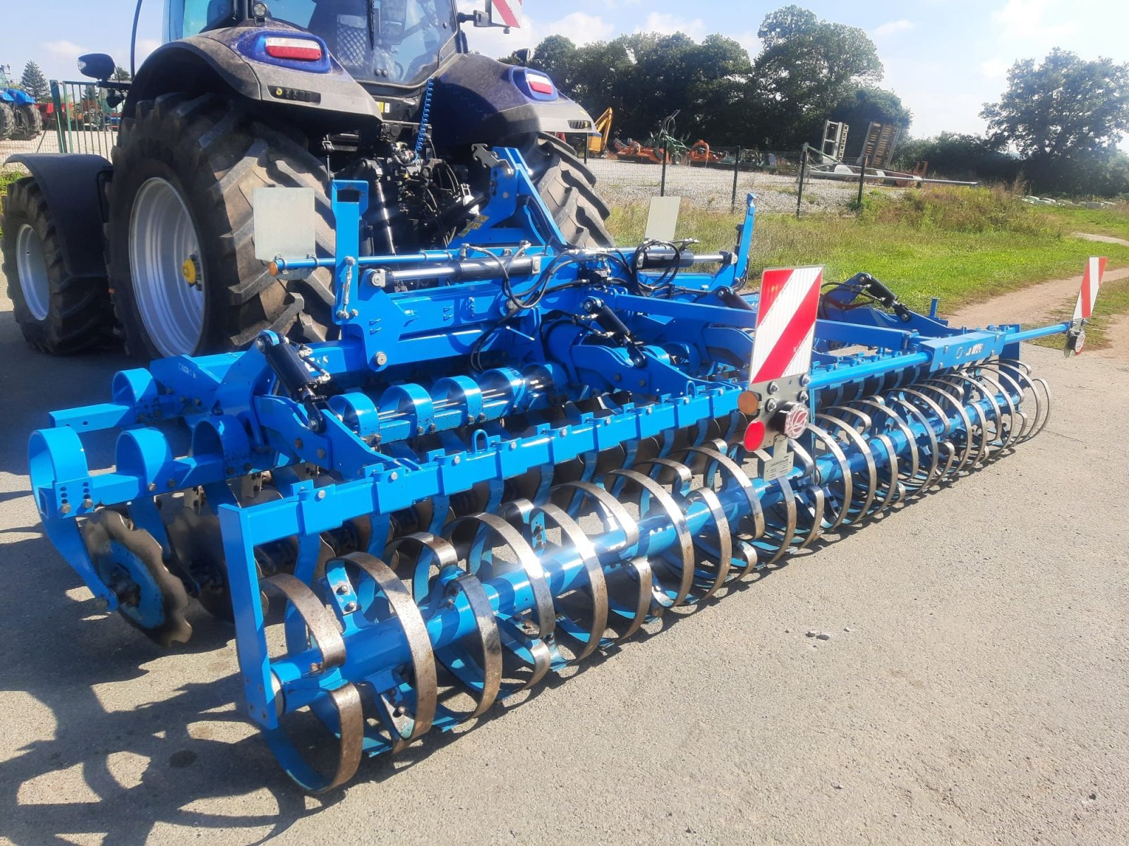 Grubber des Typs Lemken HELIODOR 9K, Gebrauchtmaschine in Le Horps (Bild 3)