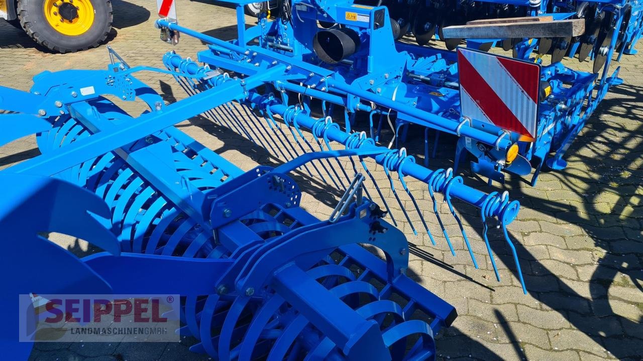 Grubber des Typs Lemken KARAT 10/300 FRW, Neumaschine in Groß-Umstadt (Bild 2)