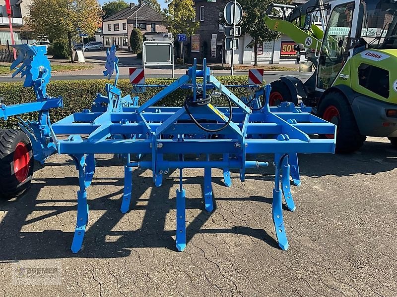 Grubber des Typs Lemken KARAT 10/300 NEU  Ausstellungsmaschine, Gebrauchtmaschine in Asendorf (Bild 2)