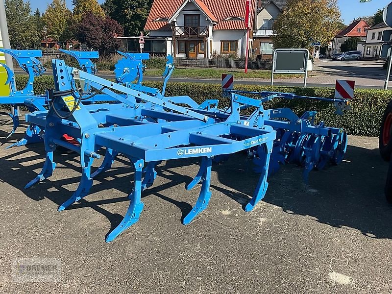 Grubber des Typs Lemken KARAT 10/300 NEU  Ausstellungsmaschine, Gebrauchtmaschine in Asendorf (Bild 1)