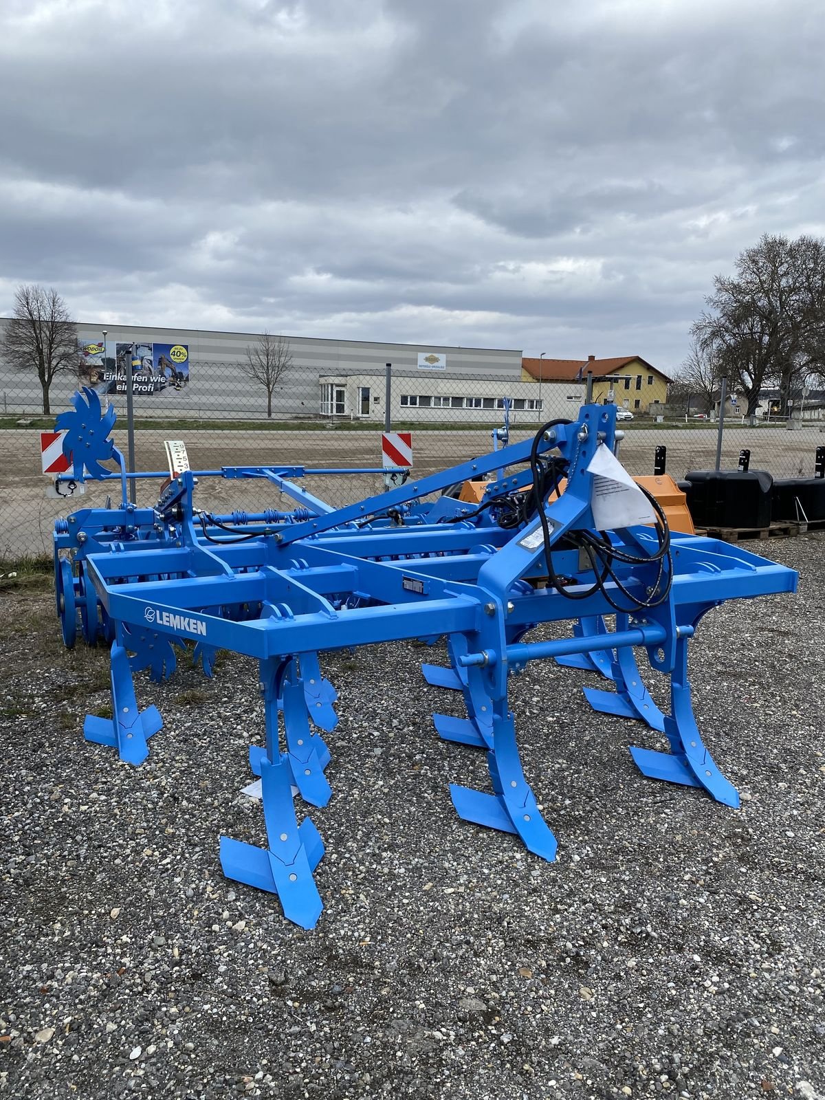 Grubber des Typs Lemken Karat 10/300, Vorführmaschine in Harmannsdorf (Bild 3)