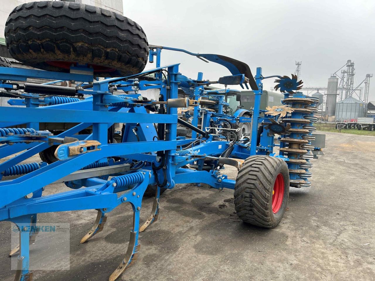 Grubber typu Lemken Karat 10/400 KUA, Gebrauchtmaschine v Budapest (Obrázek 5)