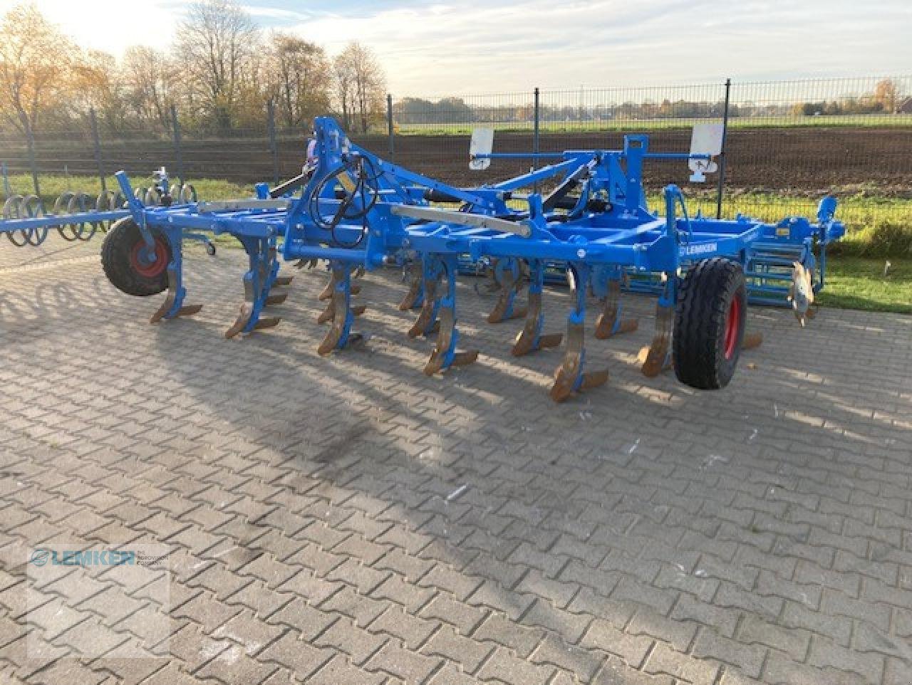 Grubber des Typs Lemken Karat 10/500 K, Gebrauchtmaschine in Alpen (Bild 1)