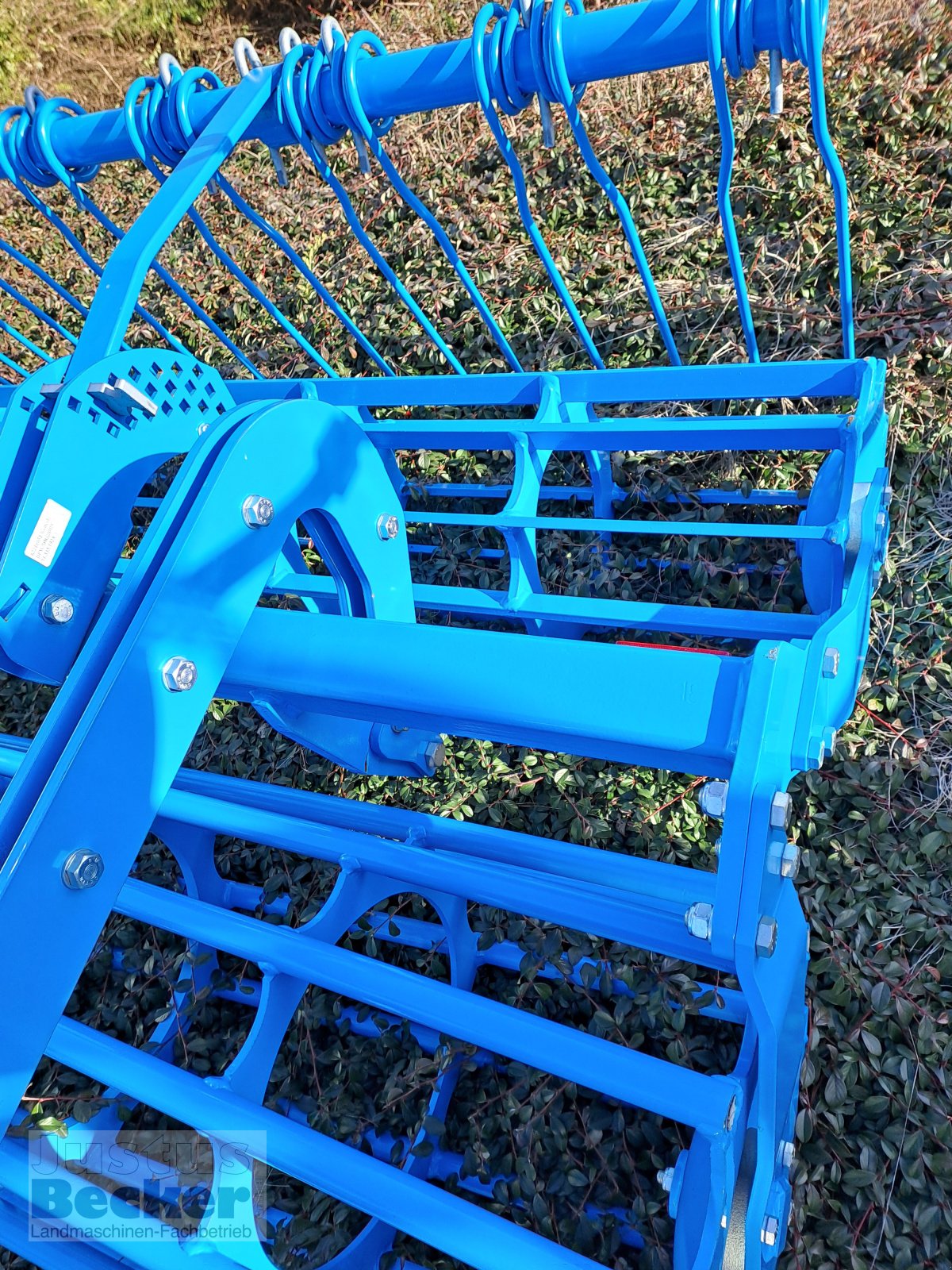 Grubber des Typs Lemken Karat 10, Neumaschine in Weimar-Niederwalgern (Bild 6)