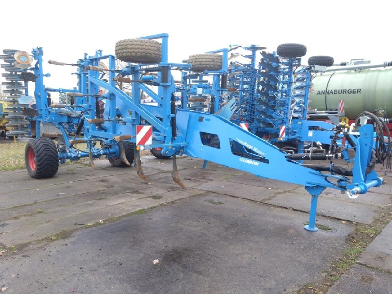 Grubber des Typs Lemken KARAT 12/500 KUA, Neumaschine in Vehlow (Bild 3)