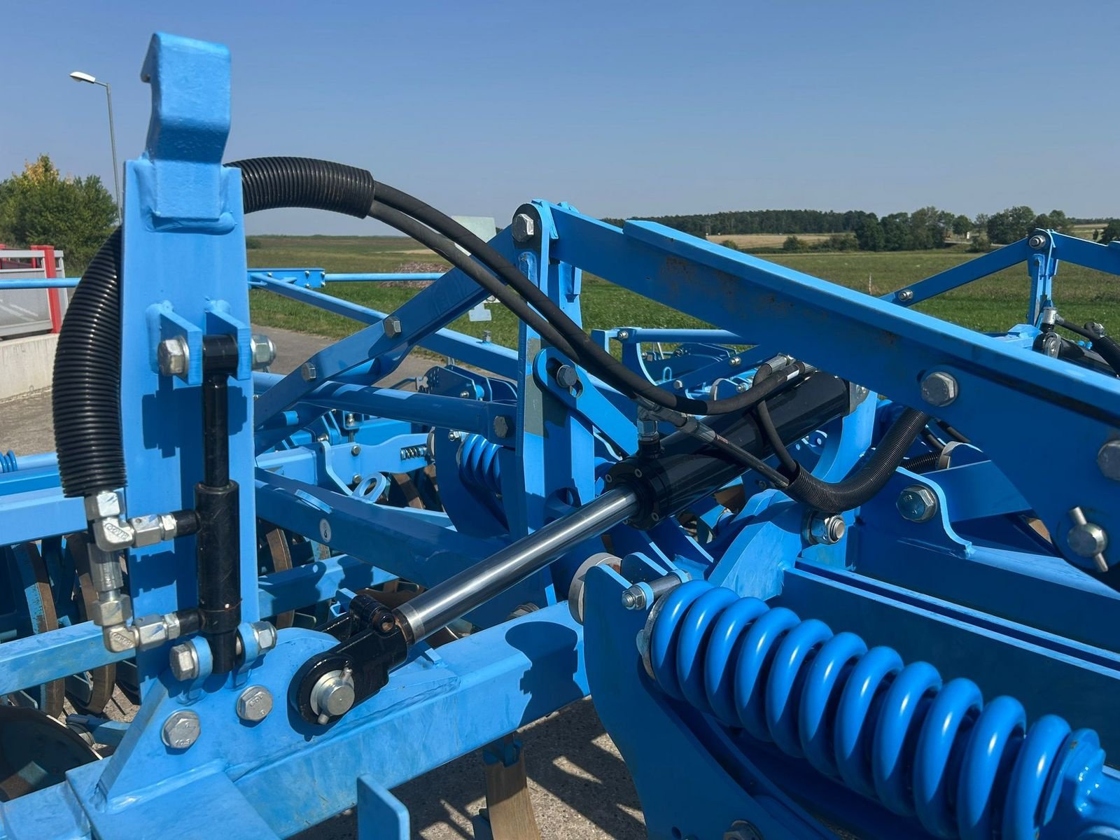 Grubber of the type Lemken Karat 9/400 KU, Vorführmaschine in Starrein (Picture 8)