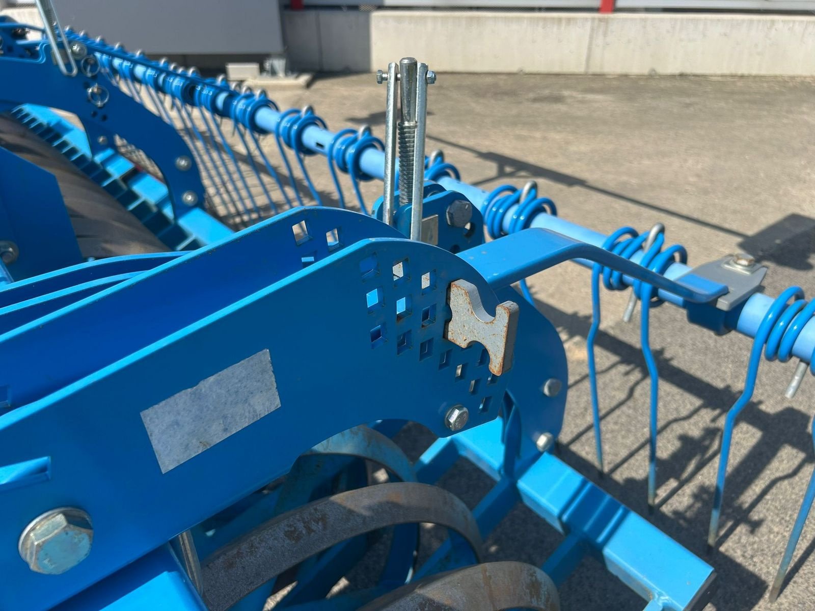 Grubber of the type Lemken Karat 9/400 KU, Vorführmaschine in Starrein (Picture 9)