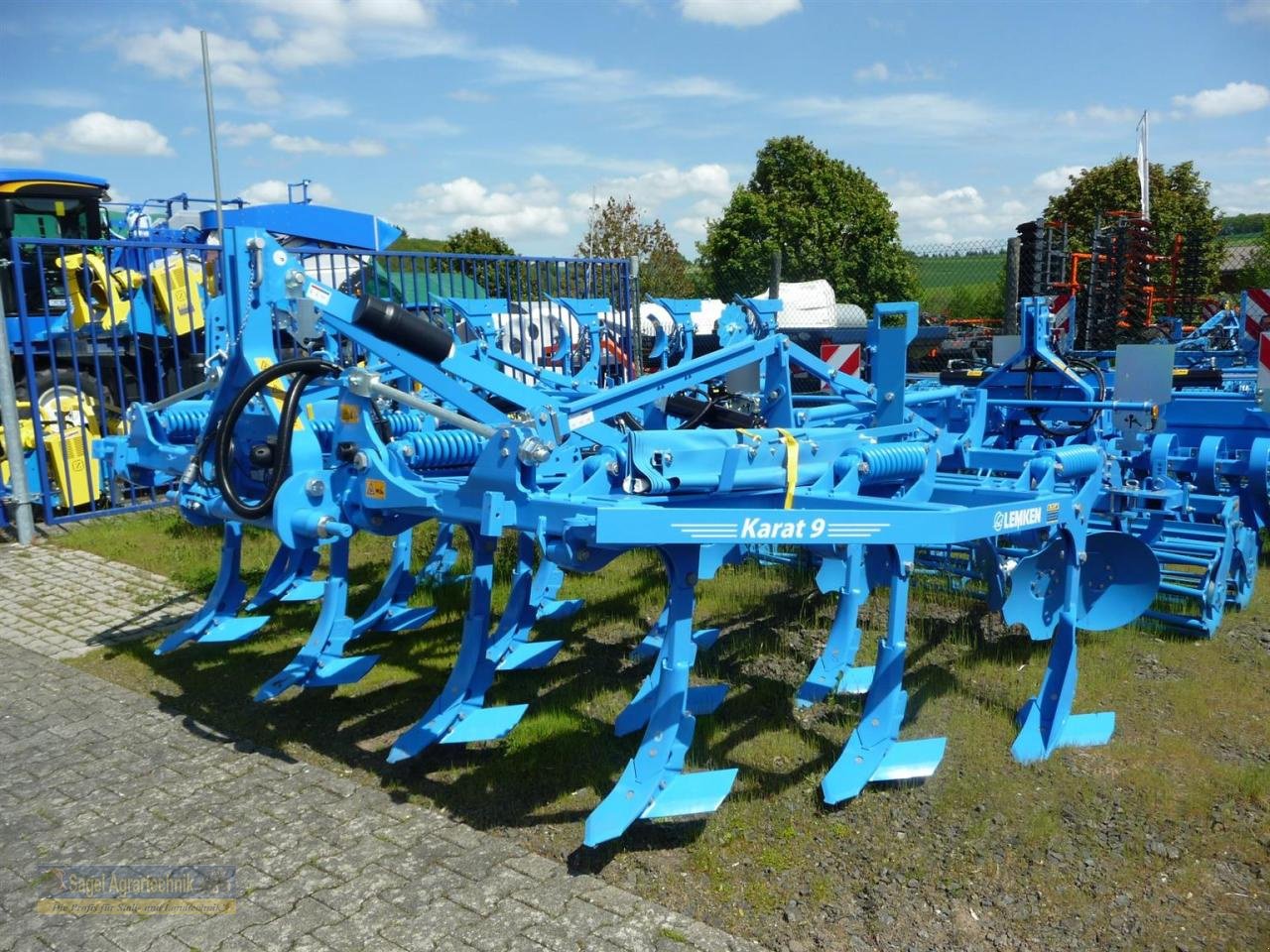 Grubber of the type Lemken Karat 9/400 KU, Neumaschine in Rhaunen (Picture 2)