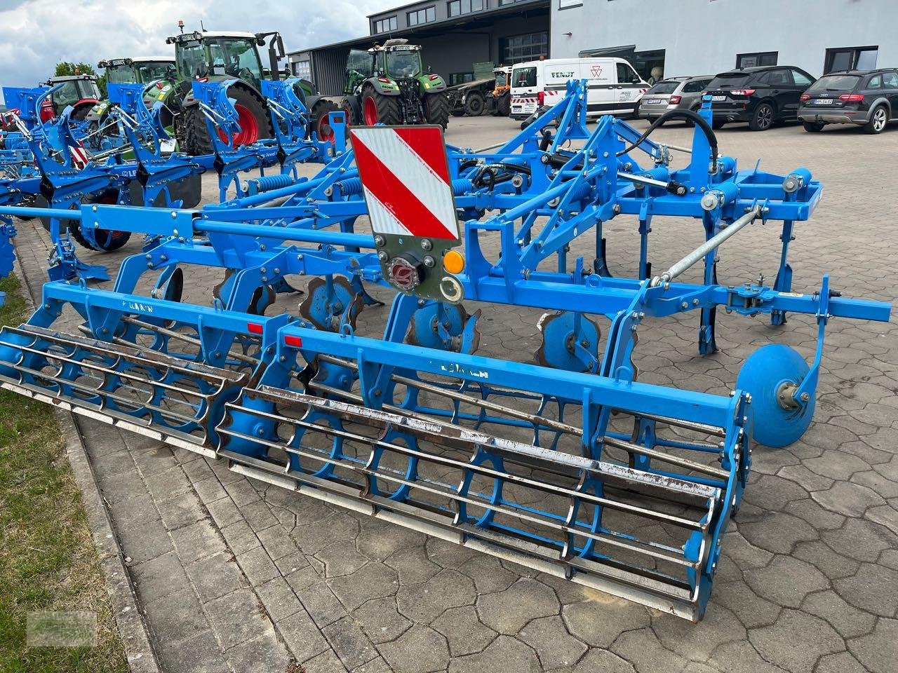 Grubber typu Lemken Karat 9 U, Gebrauchtmaschine v Coppenbruegge (Obrázek 3)