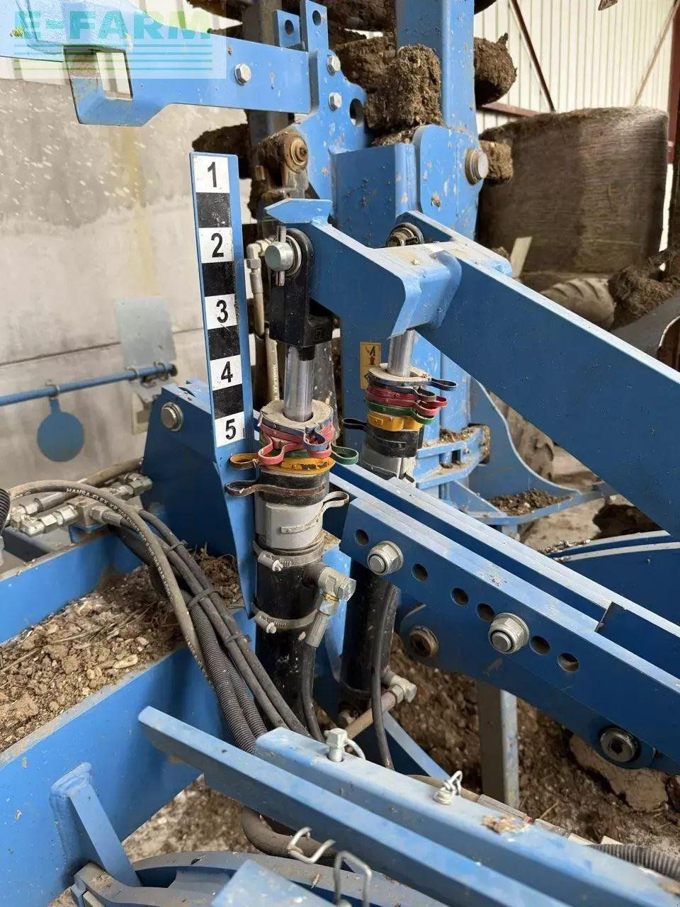 Grubber typu Lemken karat 9, Gebrauchtmaschine v CHAUVONCOURT (Obrázek 10)