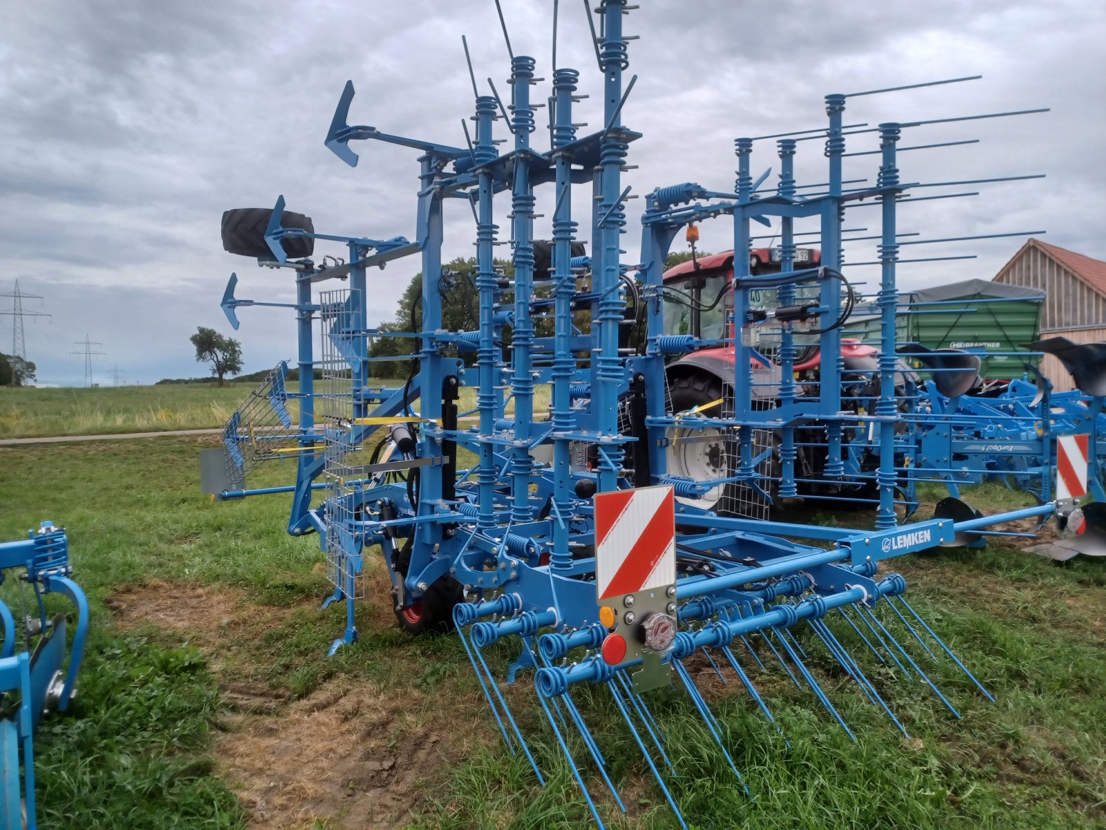 Grubber des Typs Lemken Koralin 9/660 KU, Neumaschine in Uffenheim (Bild 3)