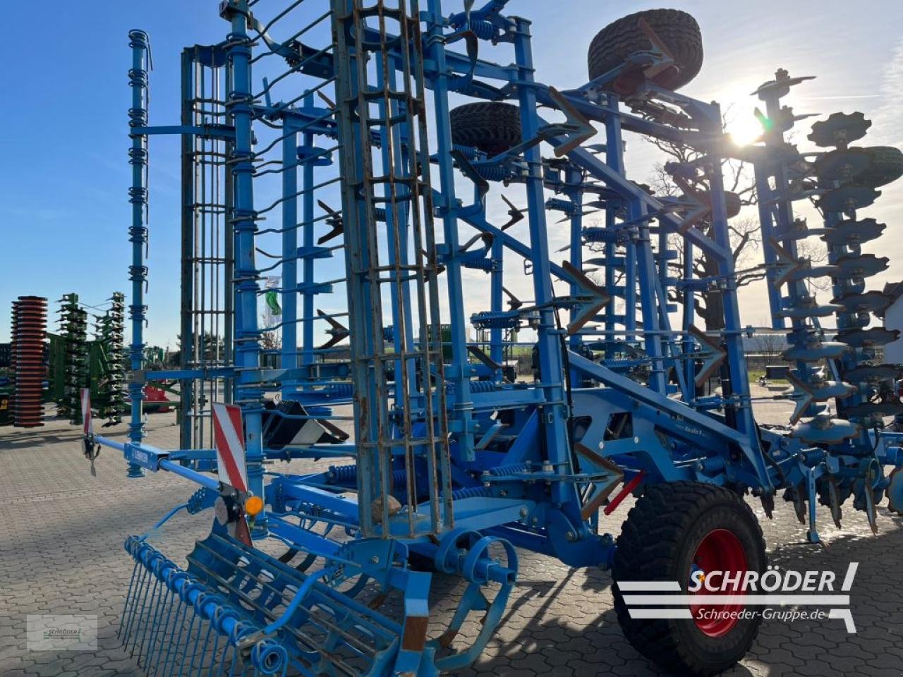 Grubber des Typs Lemken KORALIN 9/840 KUA, Gebrauchtmaschine in Leizen (Bild 9)