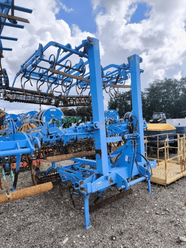 Grubber des Typs Lemken Korund 750L, Gebrauchtmaschine in azerailles (Bild 2)