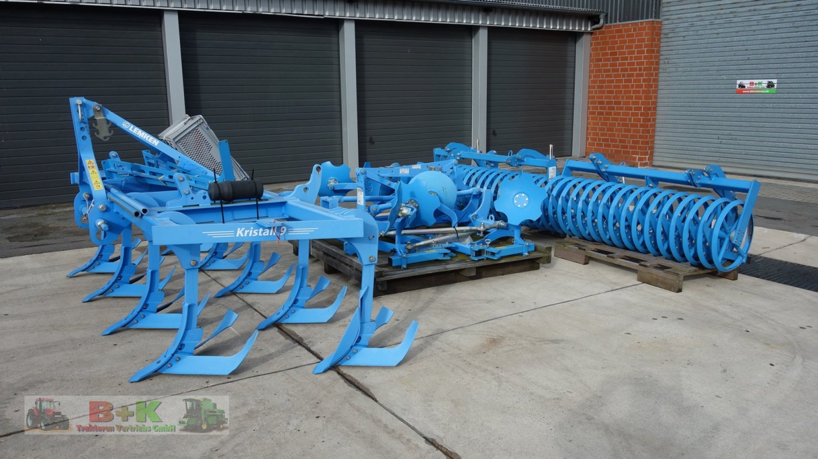 Grubber des Typs Lemken Kristall 9/400, Neumaschine in Kettenkamp (Bild 3)
