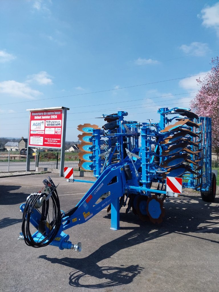 Grubber des Typs Lemken Rubin  10/450, Gebrauchtmaschine in FLERS (Bild 1)