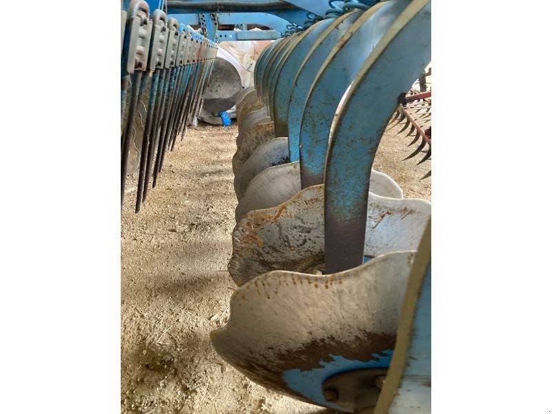 Grubber des Typs Lemken RUBIN 9/300, Gebrauchtmaschine in BRAY en Val (Bild 8)