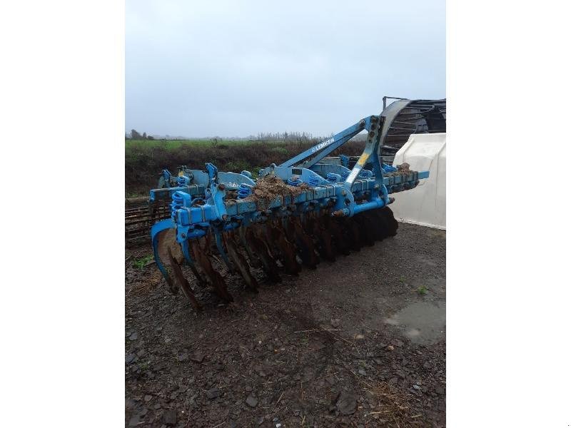 Grubber of the type Lemken RUBIN 9, Gebrauchtmaschine in CHATEAUBRIANT CEDEX (Picture 1)