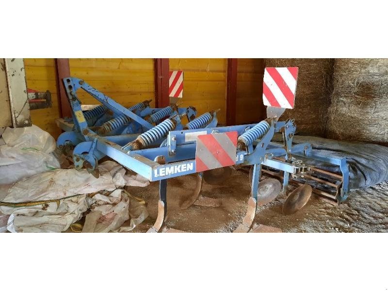 Grubber of the type Lemken SMARAG 9/300 UE, Gebrauchtmaschine in CHAUMONT (Picture 1)