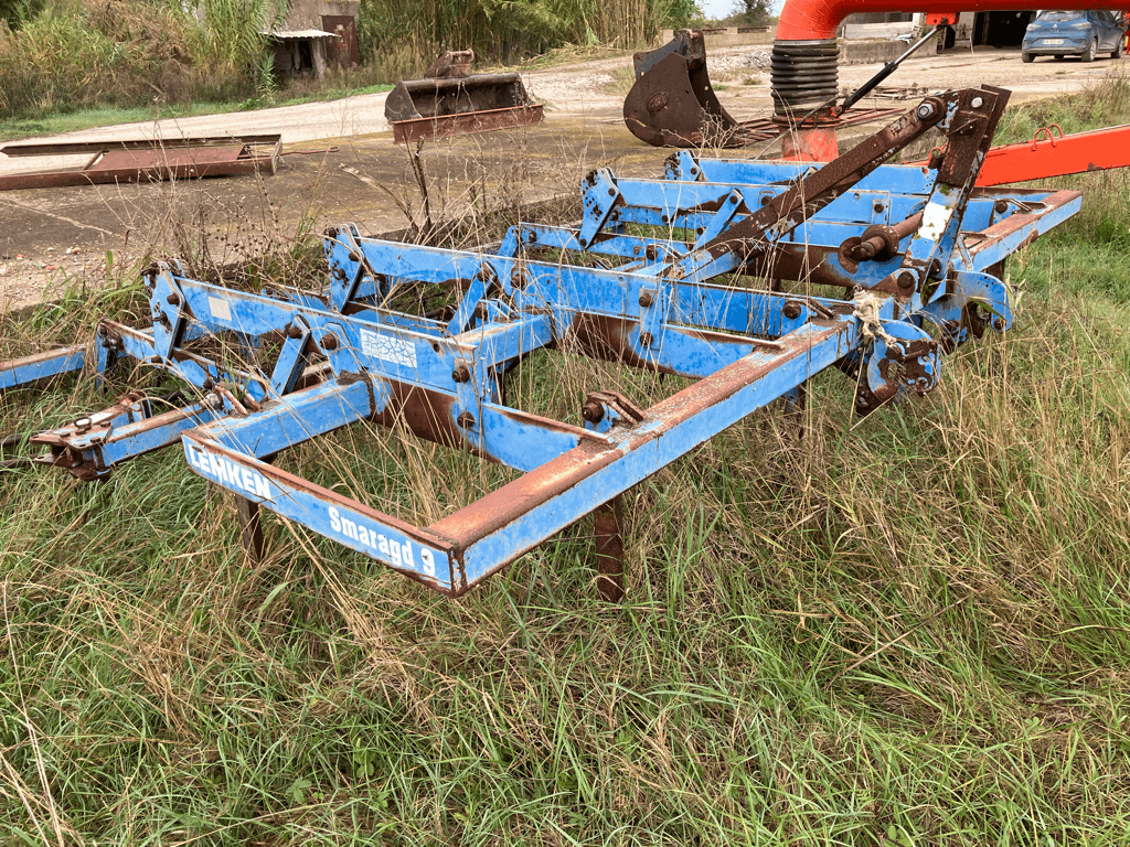 Grubber типа Lemken SMARAGD 4 M, Gebrauchtmaschine в SAINT ANDIOL (Фотография 1)