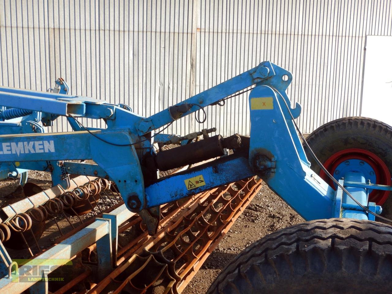 Grubber van het type Lemken SMARAGD 9/600 KUEA - B, Gebrauchtmaschine in Homberg/Ohm - Maulbach (Foto 8)