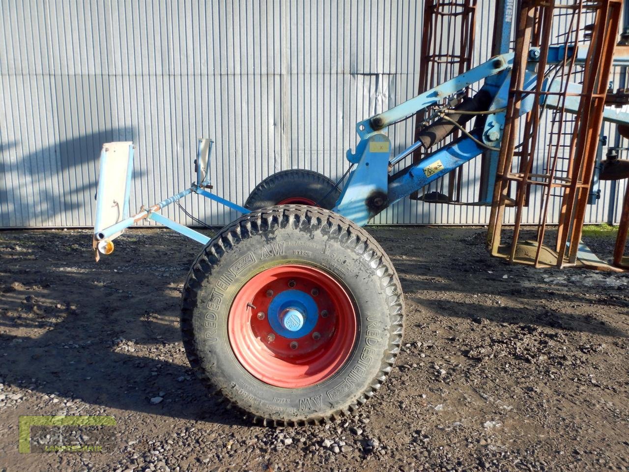 Grubber van het type Lemken SMARAGD 9/600 KUEA - B, Gebrauchtmaschine in Homberg/Ohm - Maulbach (Foto 16)