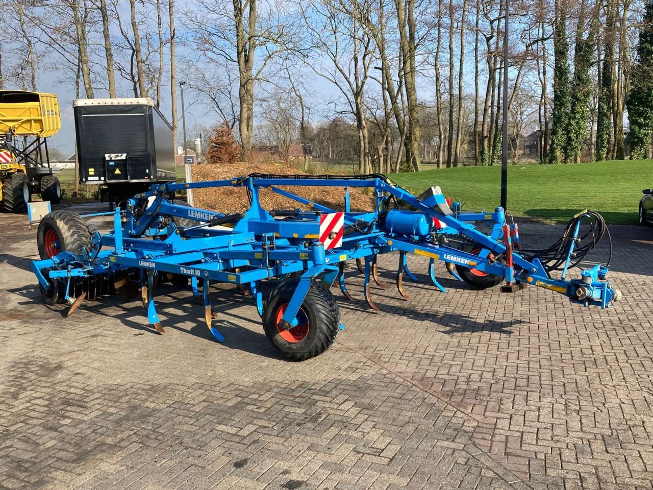 Grubber des Typs Lemken Thorit 10/500 KA, Gebrauchtmaschine in Vriezenveen (Bild 2)