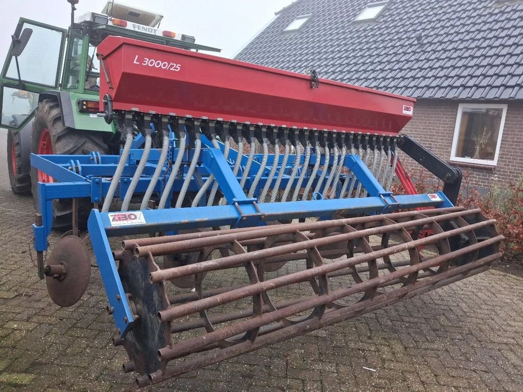 Grubber des Typs Lemken Zibo Cultivator met zaaibak 3m, Gebrauchtmaschine in Lunteren (Bild 3)