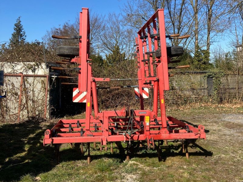 Grubber des Typs MBW Federzinkengrubber, Gebrauchtmaschine in Gadenstedt (Bild 1)