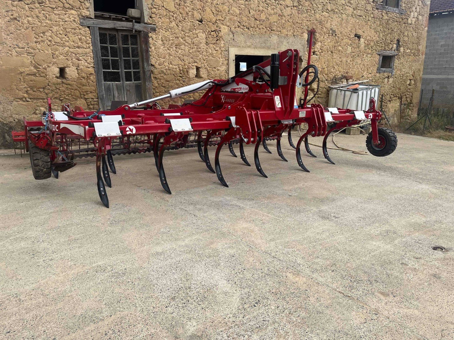 Grubber типа Ovlac XLANDER 4,40 M, Gebrauchtmaschine в ORLEIX (Фотография 1)