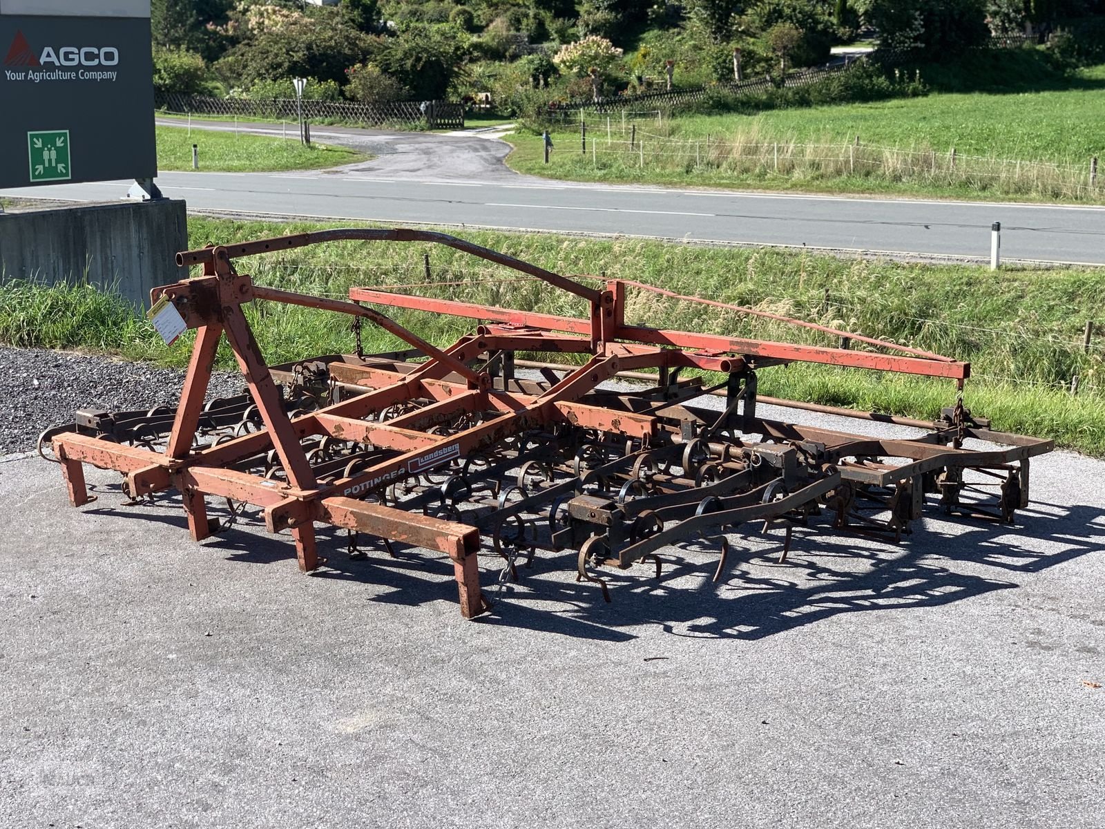 Grubber typu Pöttinger Grubber 4m, Gebrauchtmaschine v Eben (Obrázek 1)