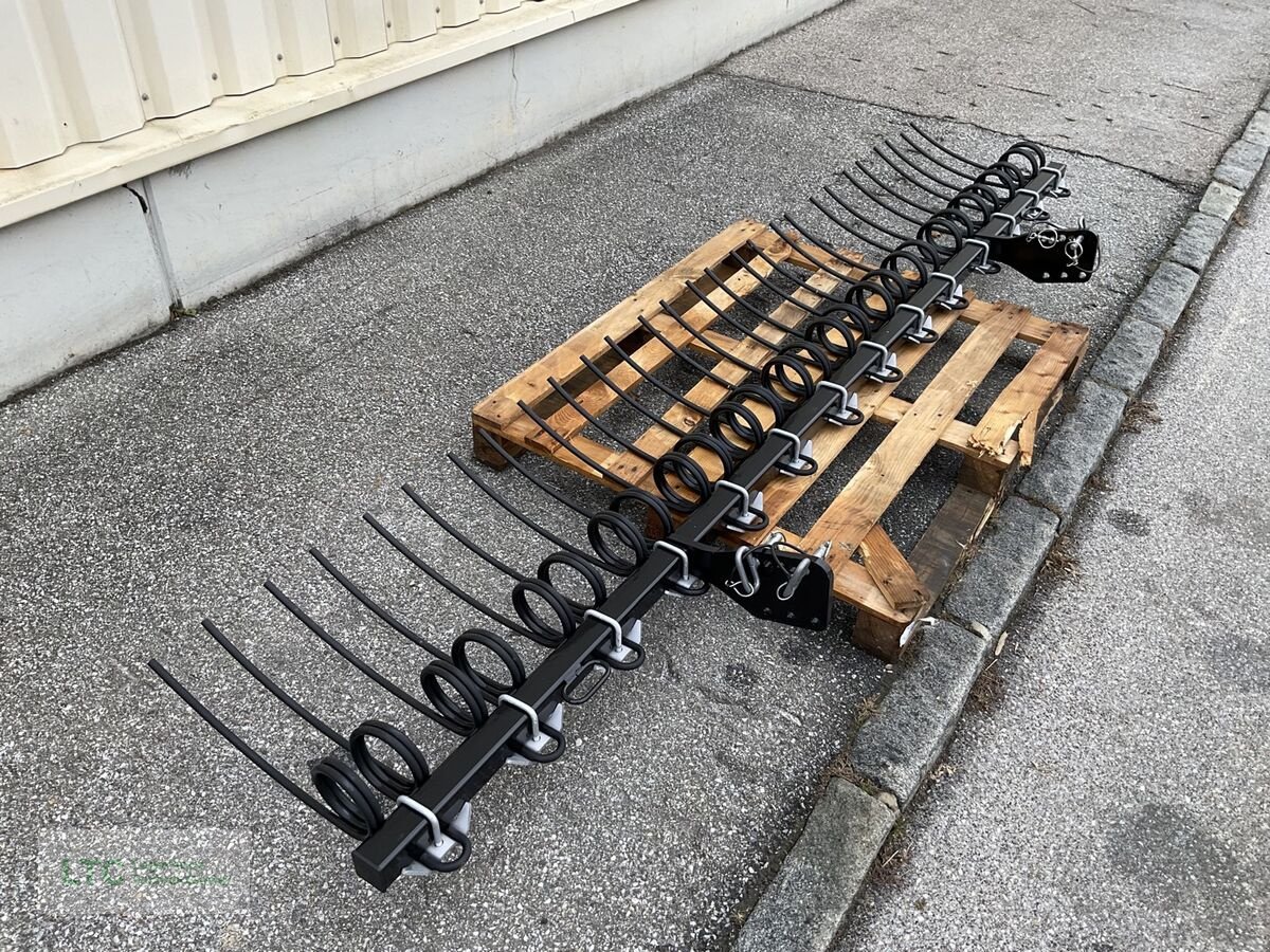 Grubber des Typs Pöttinger Nachlaufstriegel 3 m, Neumaschine in Kalsdorf (Bild 4)