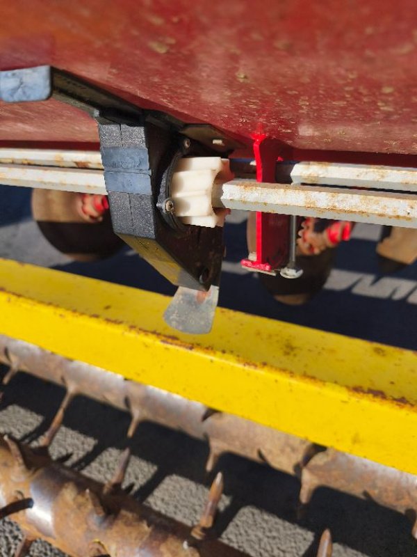 Grubber typu Pöttinger Synkro 3000 S, Gebrauchtmaschine v Dol-de-Bretagne (Obrázek 5)