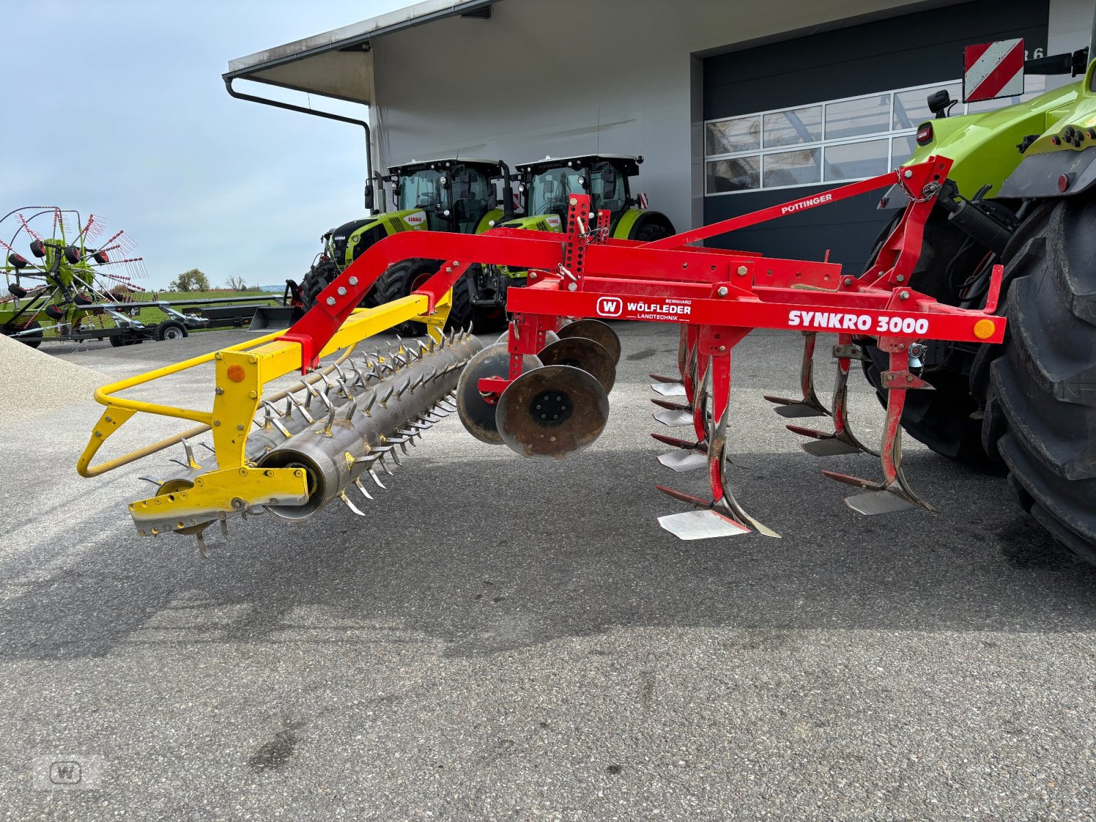 Grubber des Typs Pöttinger Synkro 3000, Gebrauchtmaschine in Zell an der Pram (Bild 2)
