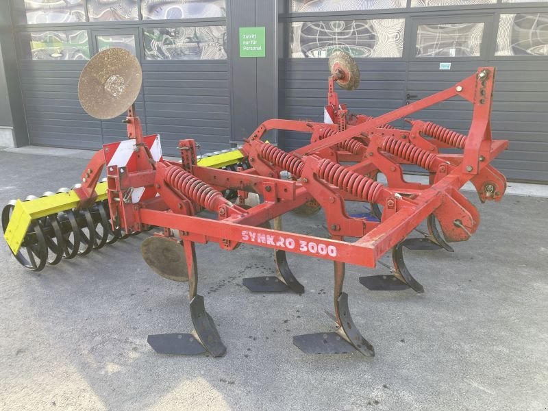 Grubber des Typs Pöttinger SYNKRO 3000, Gebrauchtmaschine in Wülfershausen an der Saale (Bild 1)