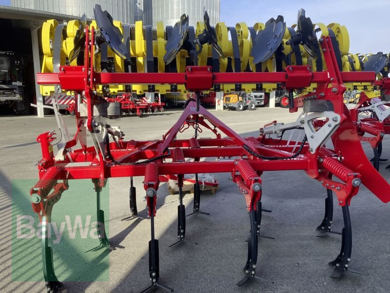 Grubber van het type Pöttinger SYNKRO 3030 NOVA CRO, Gebrauchtmaschine in Bamberg (Foto 2)