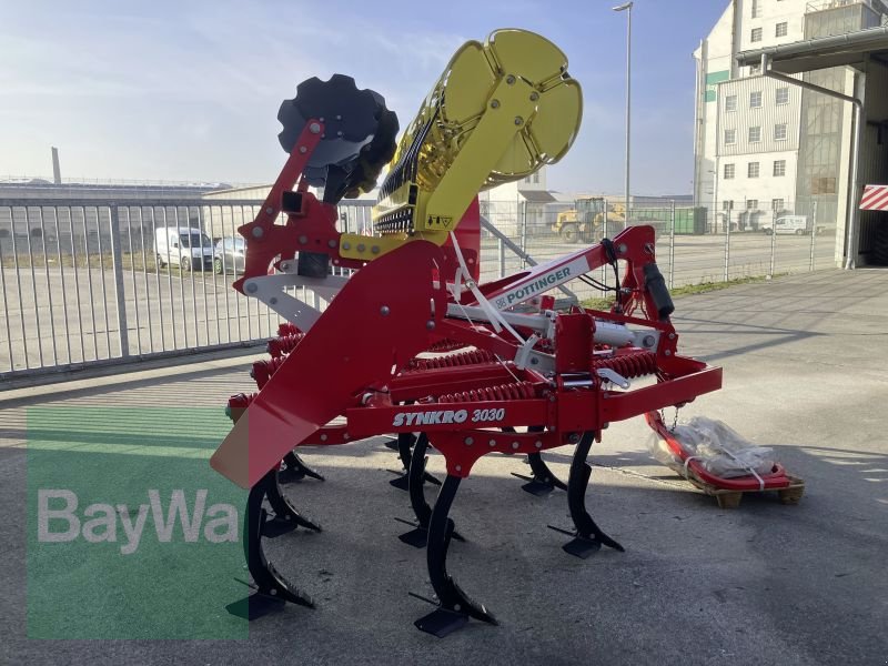 Grubber van het type Pöttinger SYNKRO 3030 NOVA CRO, Gebrauchtmaschine in Bamberg (Foto 3)