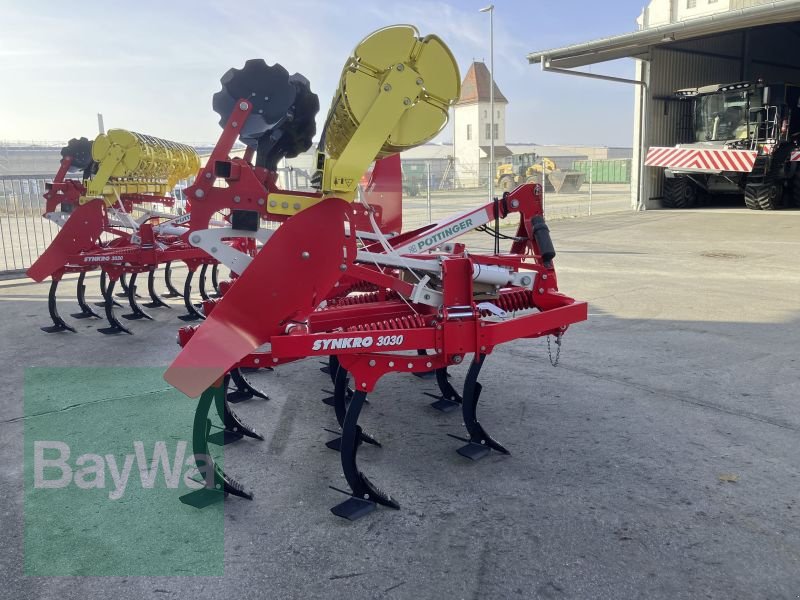 Grubber van het type Pöttinger SYNKRO 3030 NOVA CRO, Gebrauchtmaschine in Bamberg (Foto 4)