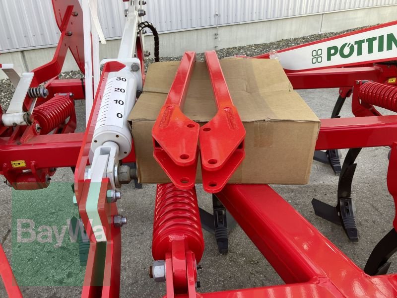 Grubber van het type Pöttinger SYNKRO 3030 NOVA CRO, Gebrauchtmaschine in Bamberg (Foto 11)